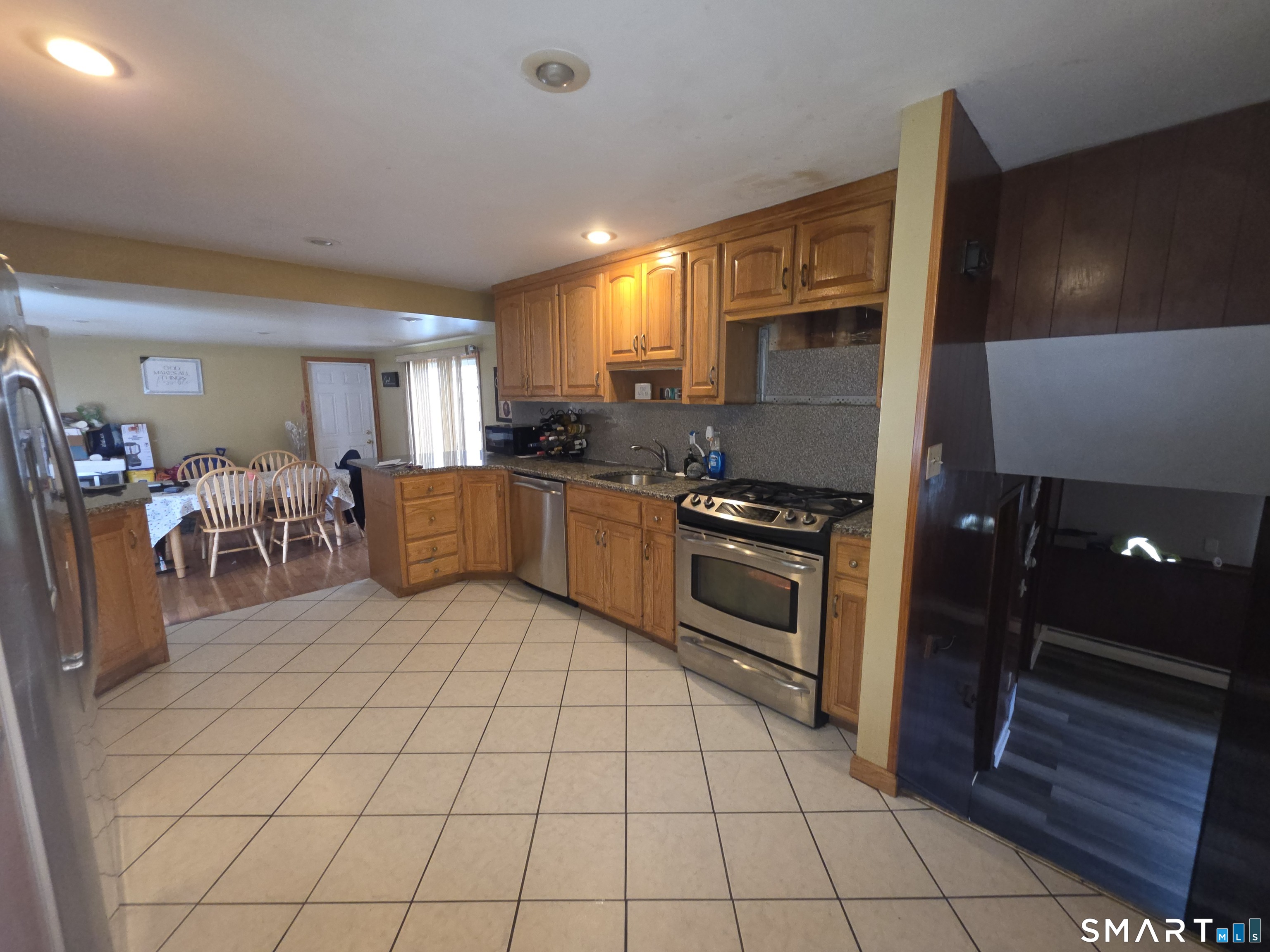 8 Matthew Road East Hartford CT 06108