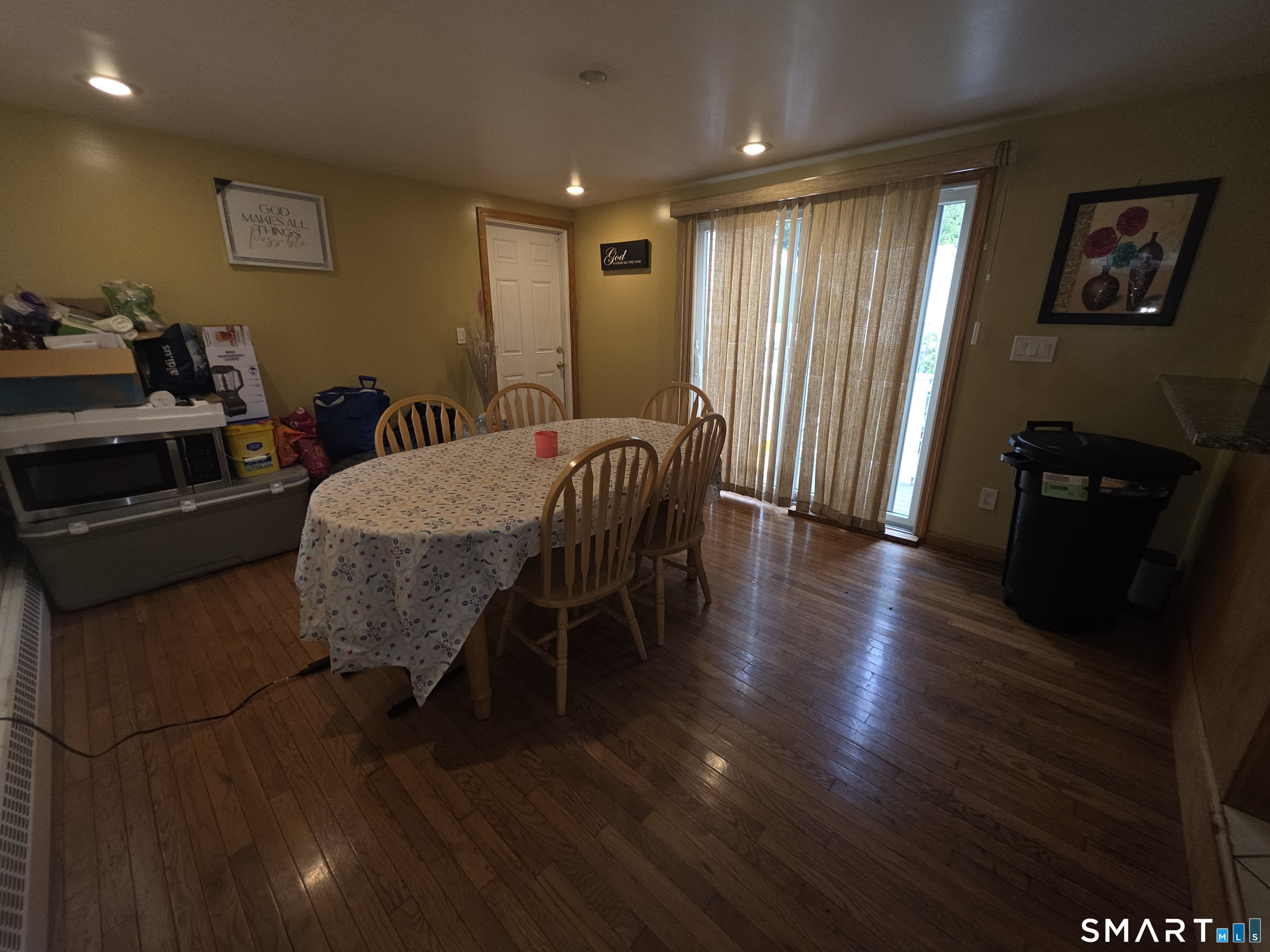 8 Matthew Road East Hartford CT 06108