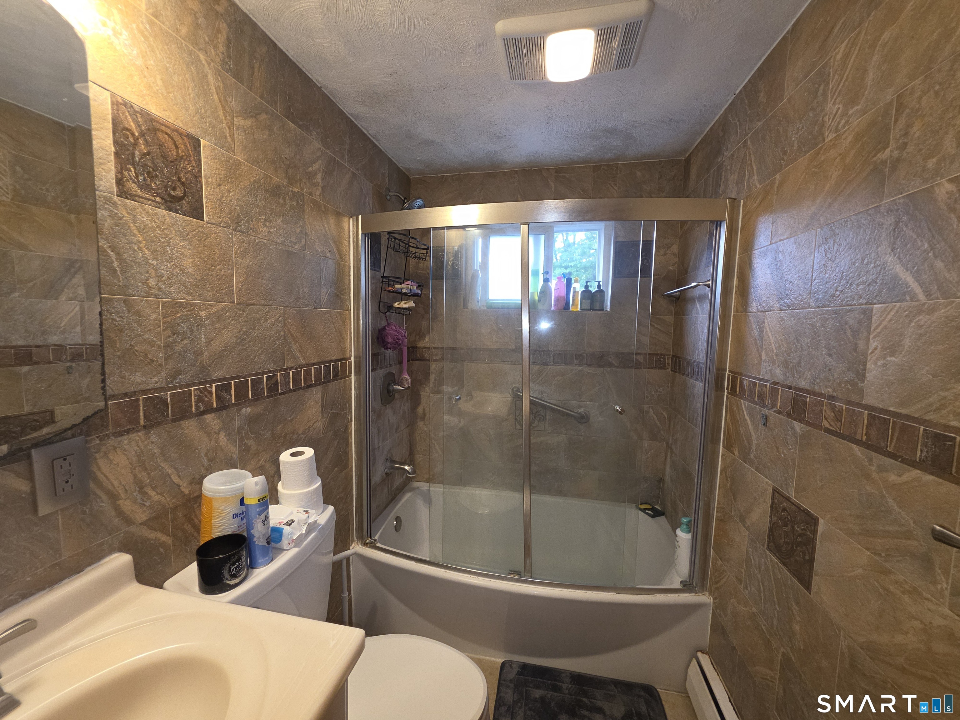 8 Matthew Road East Hartford CT 06108