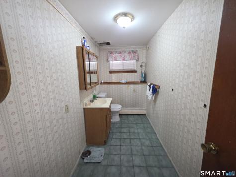 8 Matthew Road East Hartford CT 06108