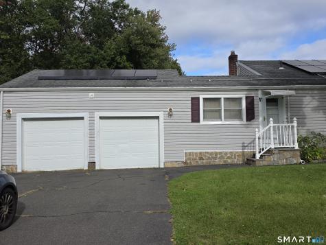 8 Matthew Road East Hartford CT 06108