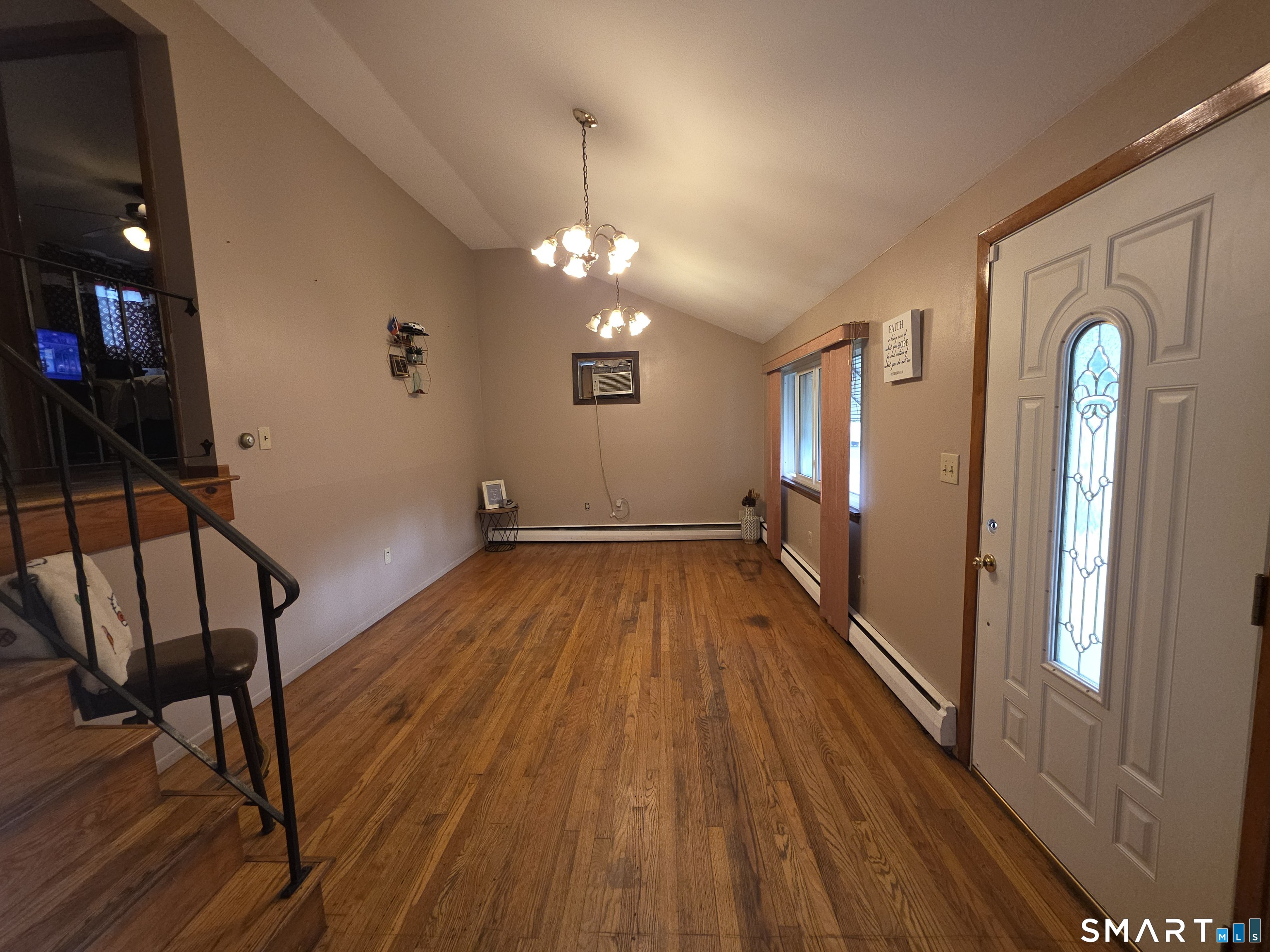 8 Matthew Road East Hartford CT 06108