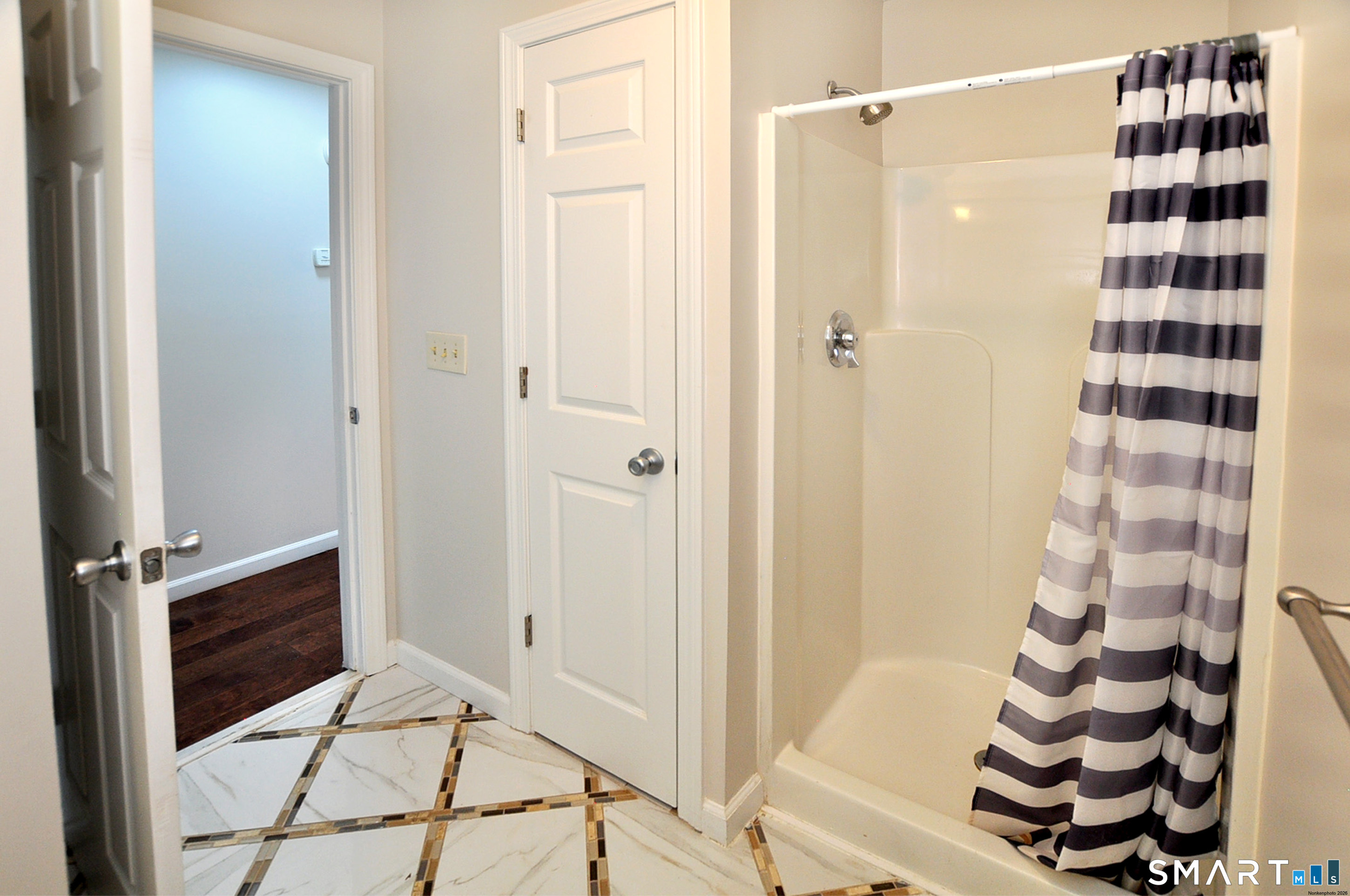 7 Bittersweet Lane South Windsor CT 06074