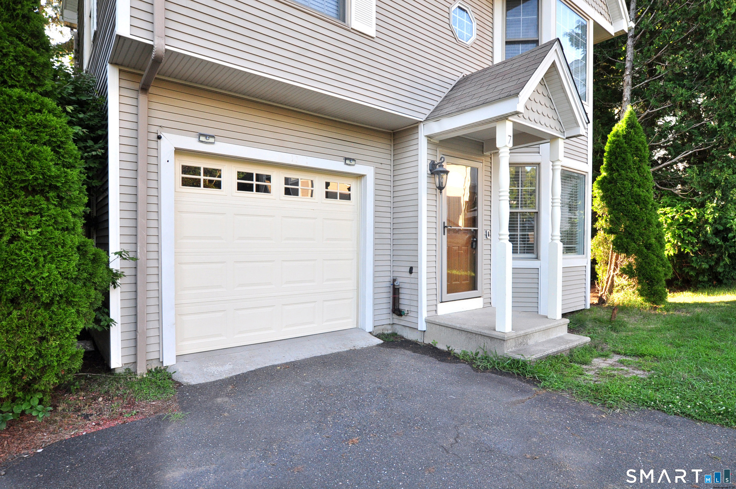 7 Bittersweet Lane South Windsor CT 06074