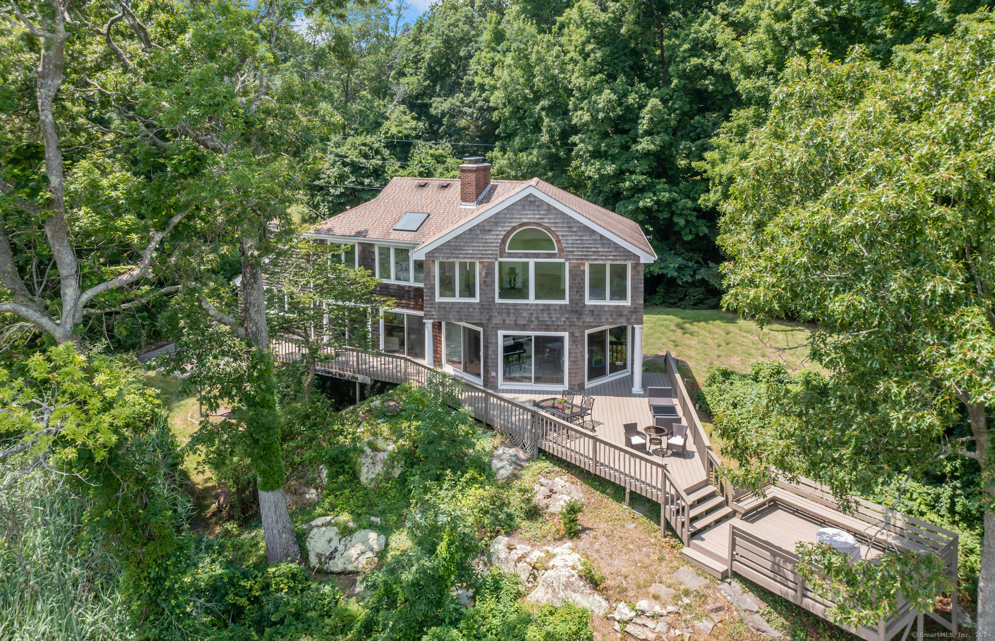 138 Deepwood Drive Guilford CT 06437