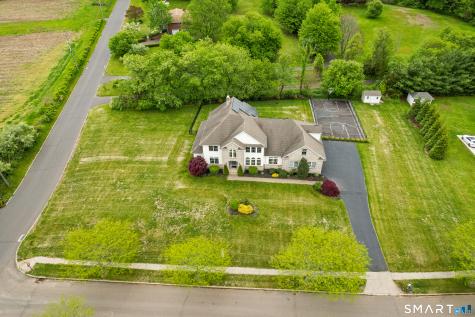 12 Copper Beech Drive Middletown CT 06457