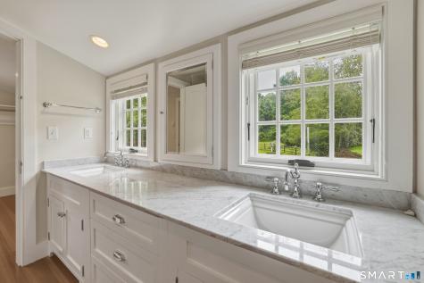 17 Curtiss Road Woodbury CT 06798