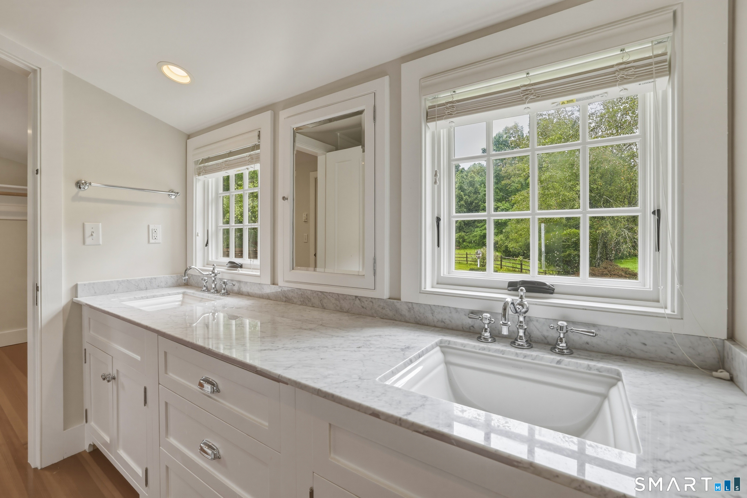 17 Curtiss Road Woodbury CT 06798