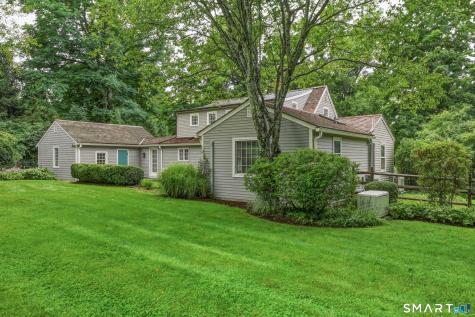 17 Curtiss Road Woodbury CT 06798