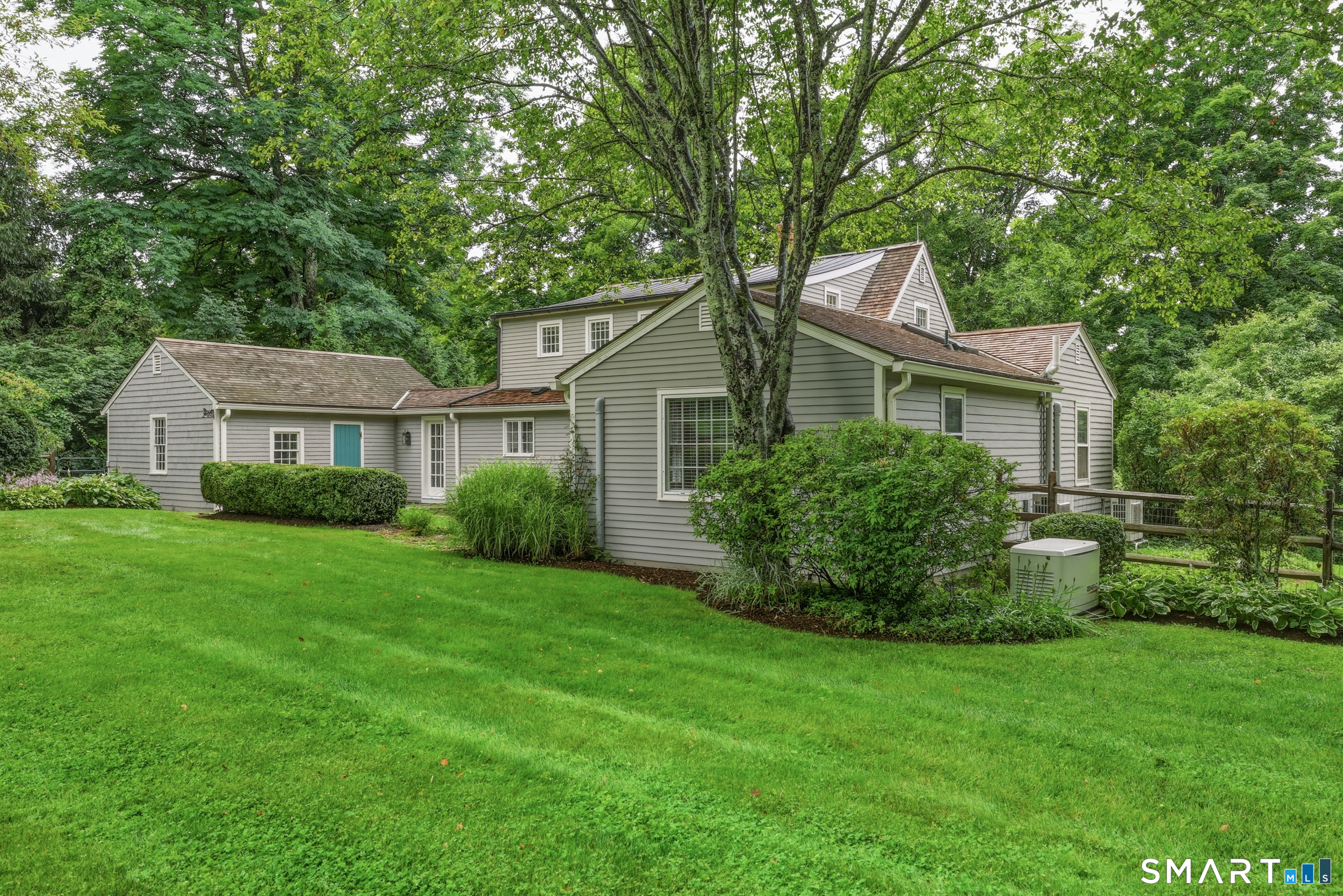 17 Curtiss Road Woodbury CT 06798