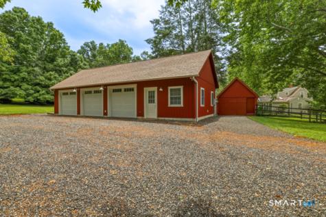 17 Curtiss Road Woodbury CT 06798