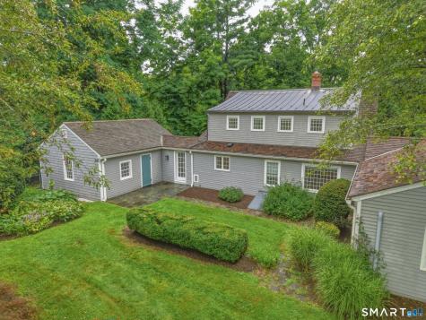 17 Curtiss Road Woodbury CT 06798