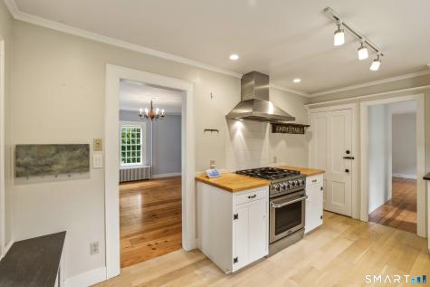17 Curtiss Road Woodbury CT 06798