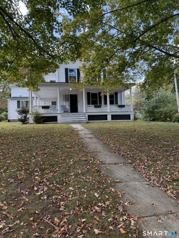 8 Prospect Street Essex CT 06426