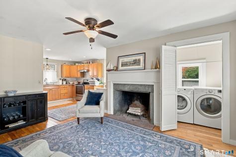 8 Prospect Street Essex CT 06426