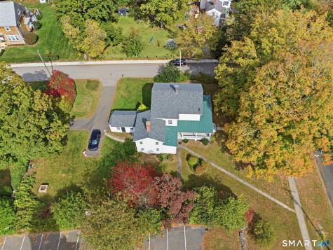 8 Prospect Street Essex CT 06426