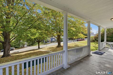8 Prospect Street Essex CT 06426