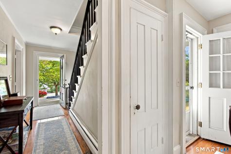 8 Prospect Street Essex CT 06426