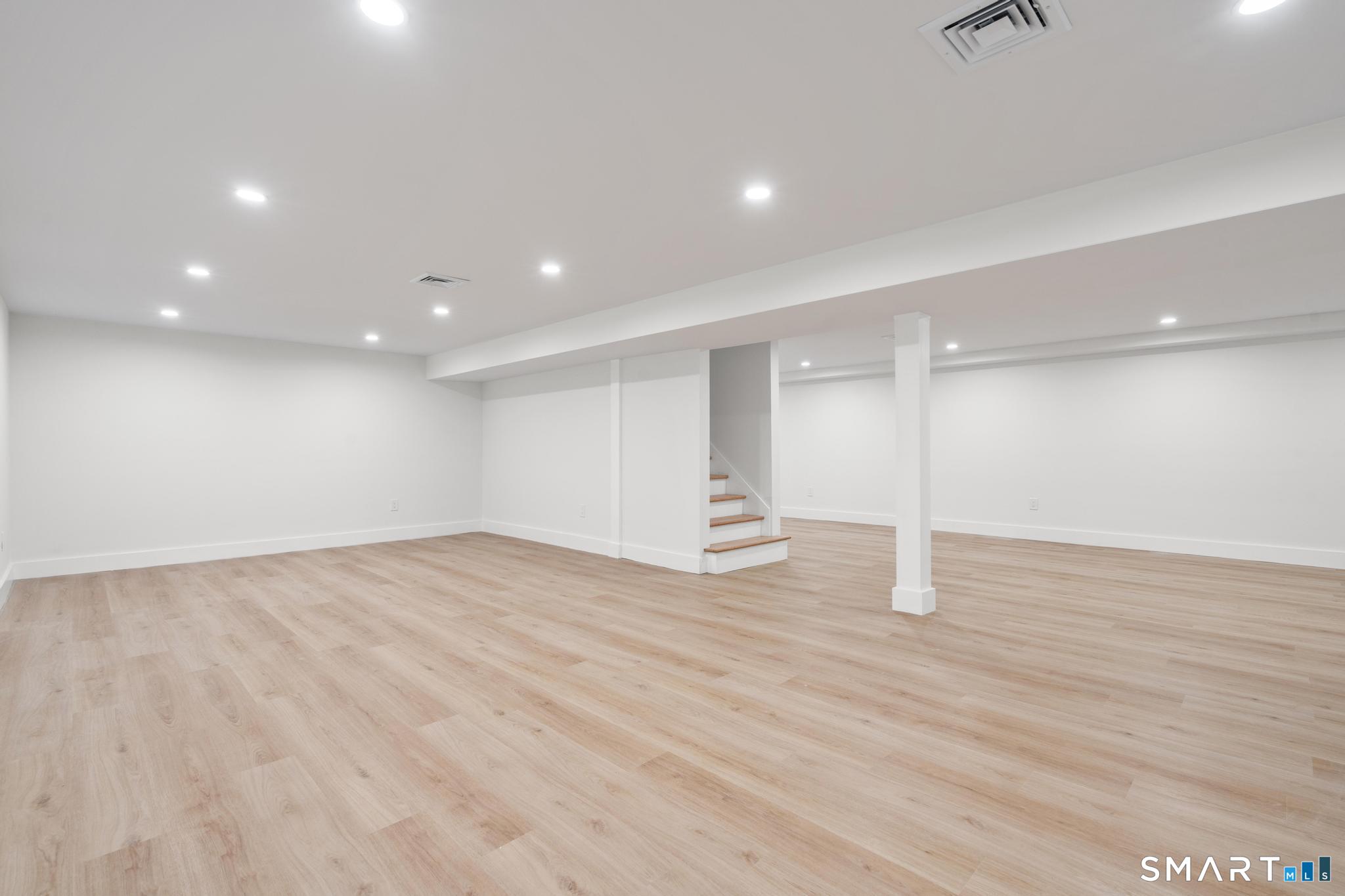 41 Pepperbush Lane Fairfield CT 06824