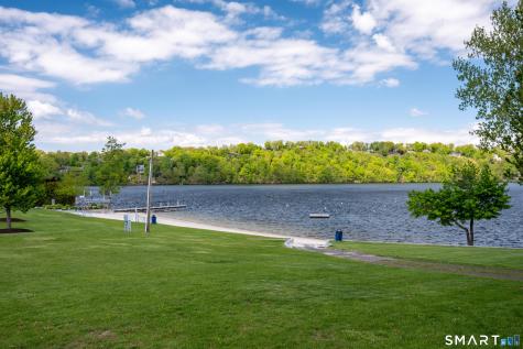 29 Berkshire Drive Brookfield CT 06804