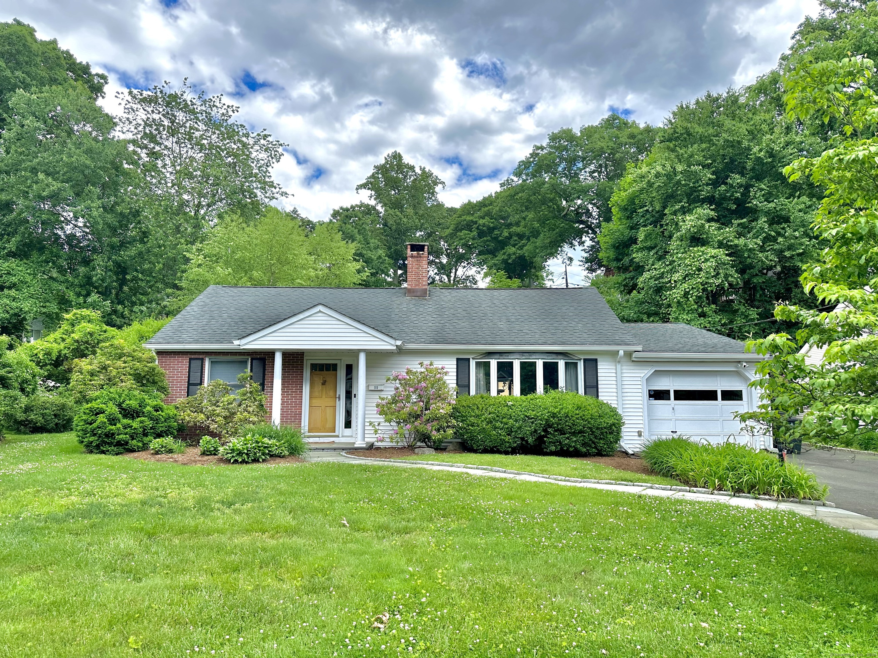 11 Hazelwood Lane Stamford CT 06905