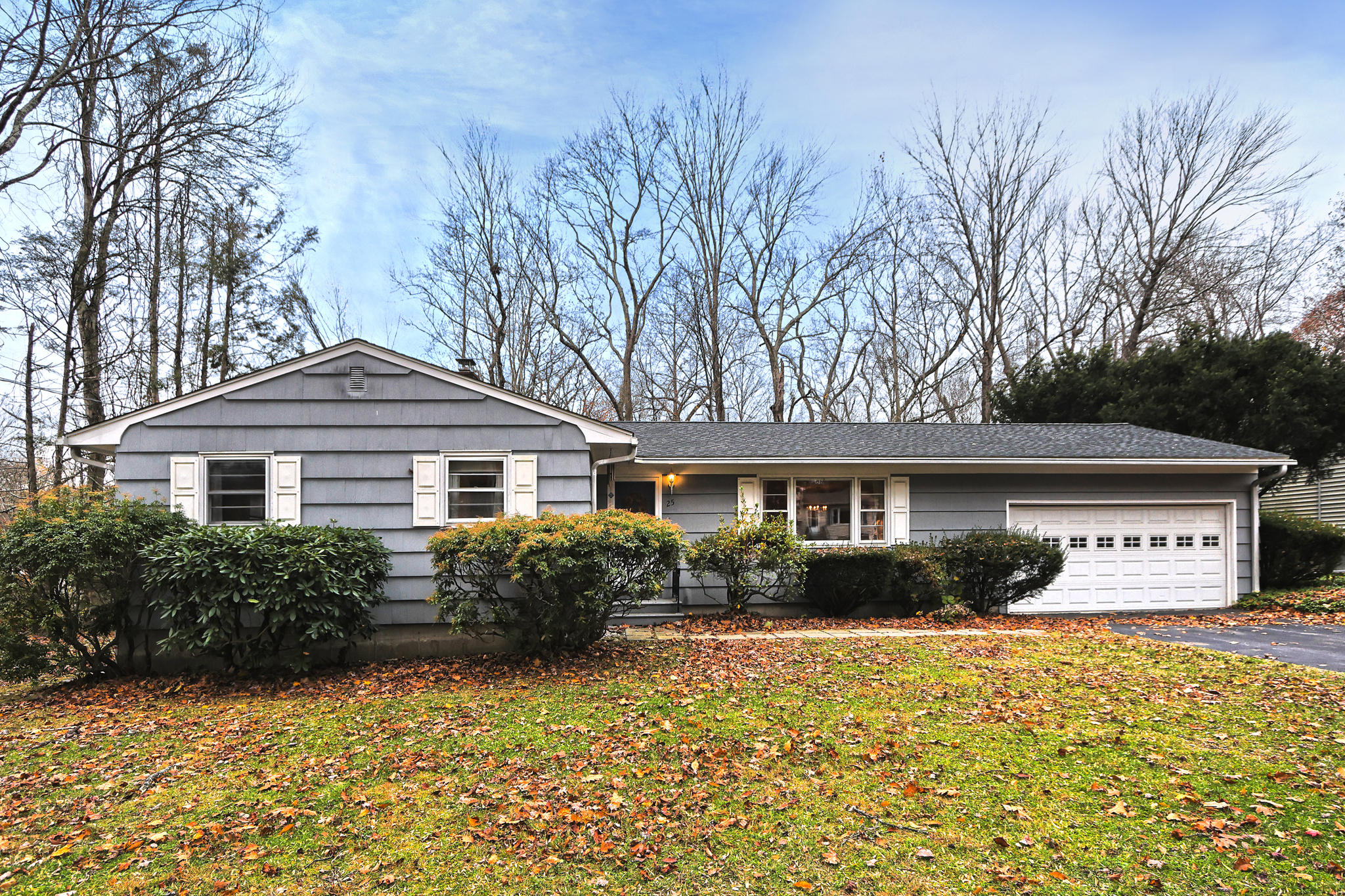 25 Glen Drive Ansonia CT 06401