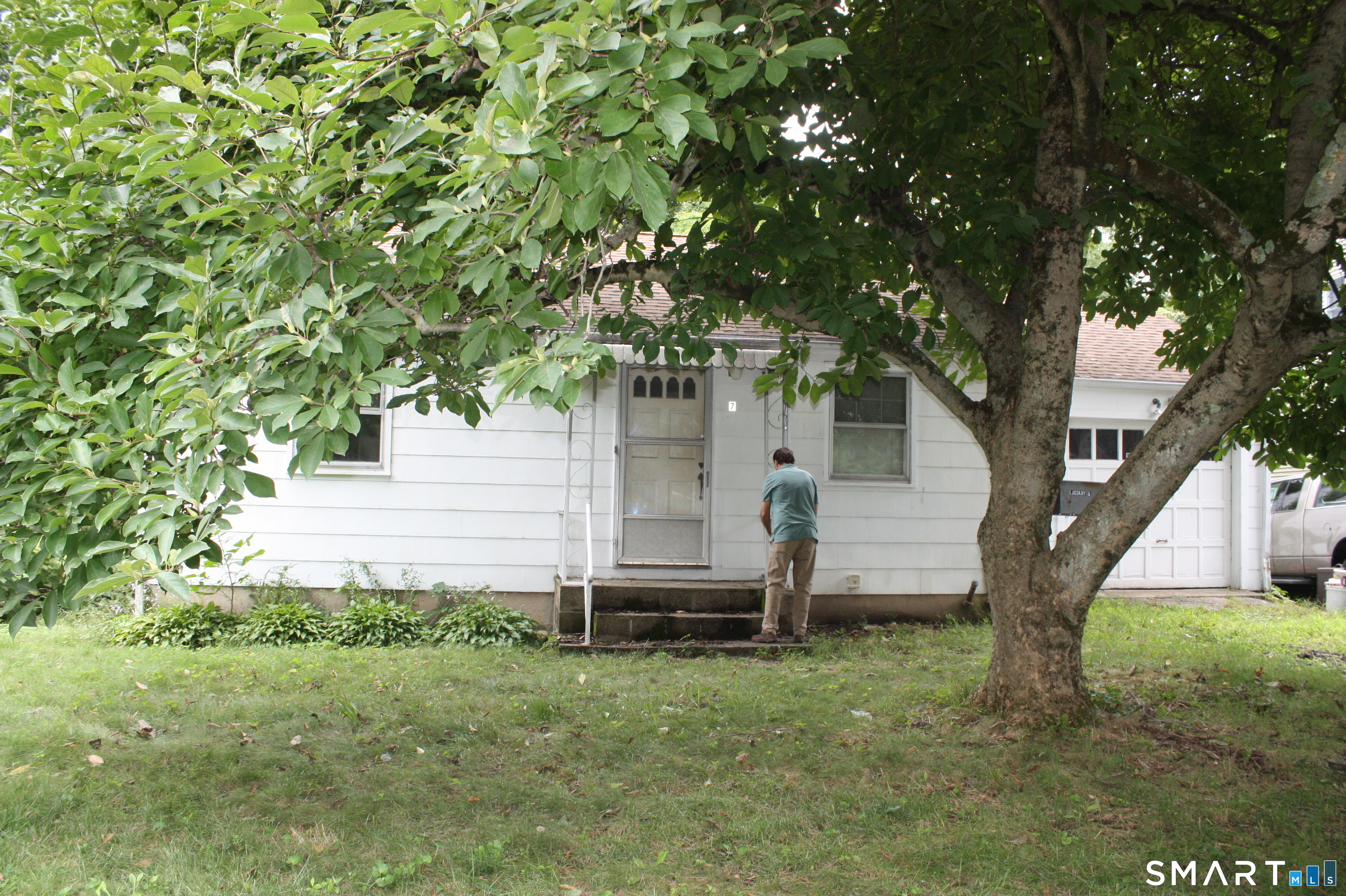 7 Hillwood Place Norwalk CT 06850