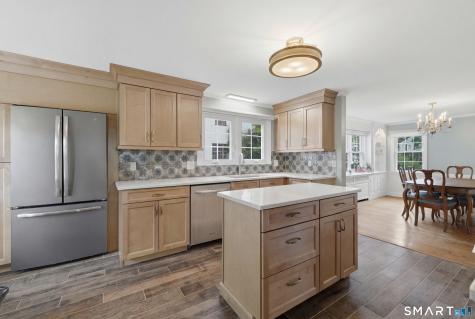 104 Newport Avenue West Hartford CT 06107