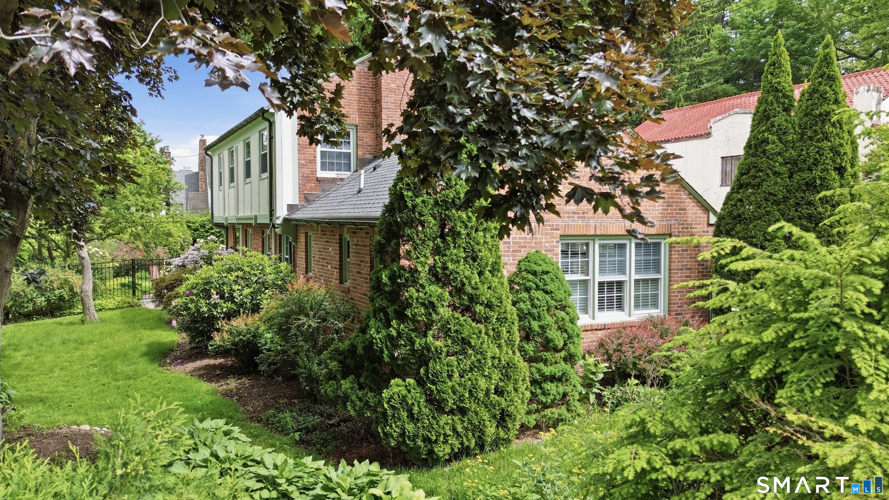104 Newport Avenue West Hartford CT 06107