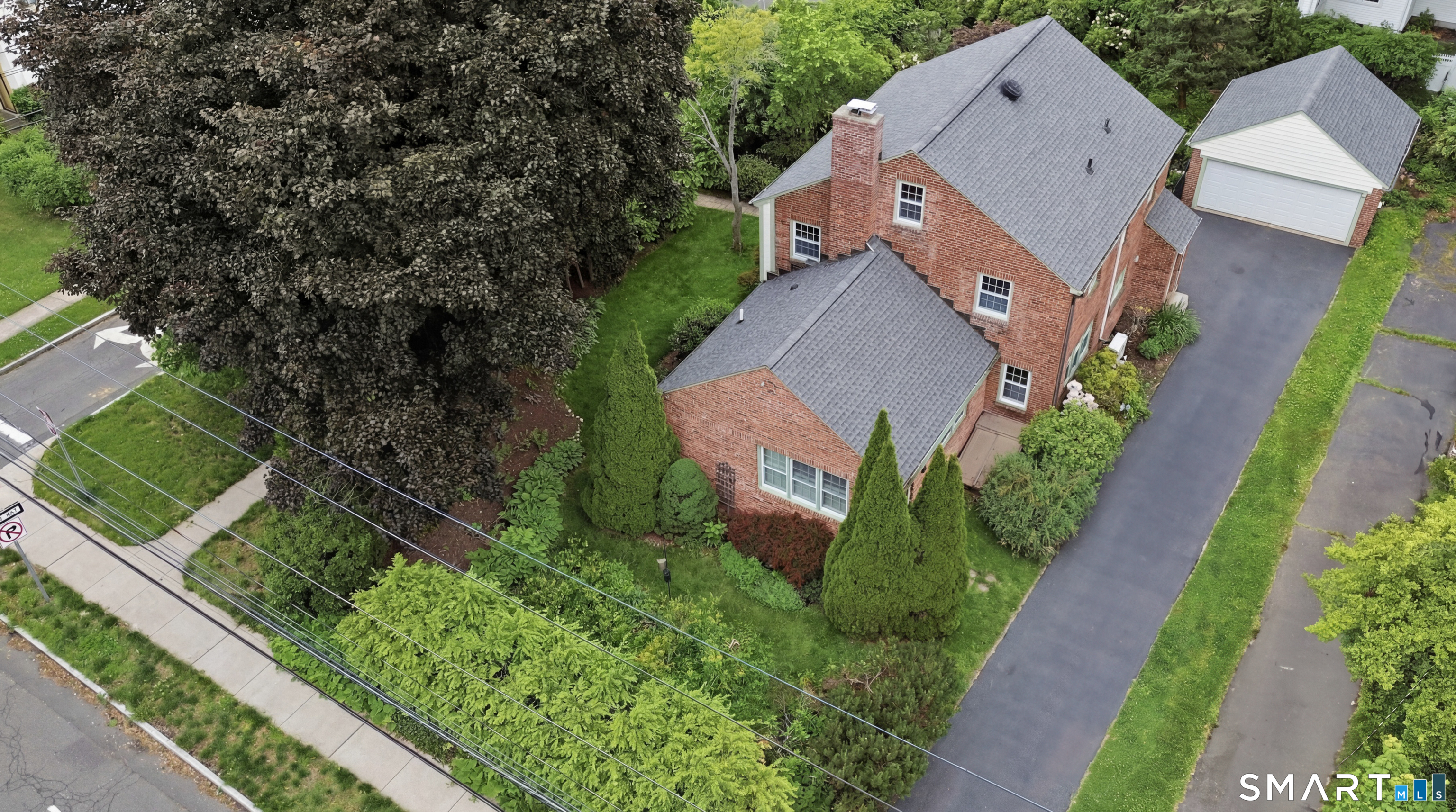 104 Newport Avenue West Hartford CT 06107