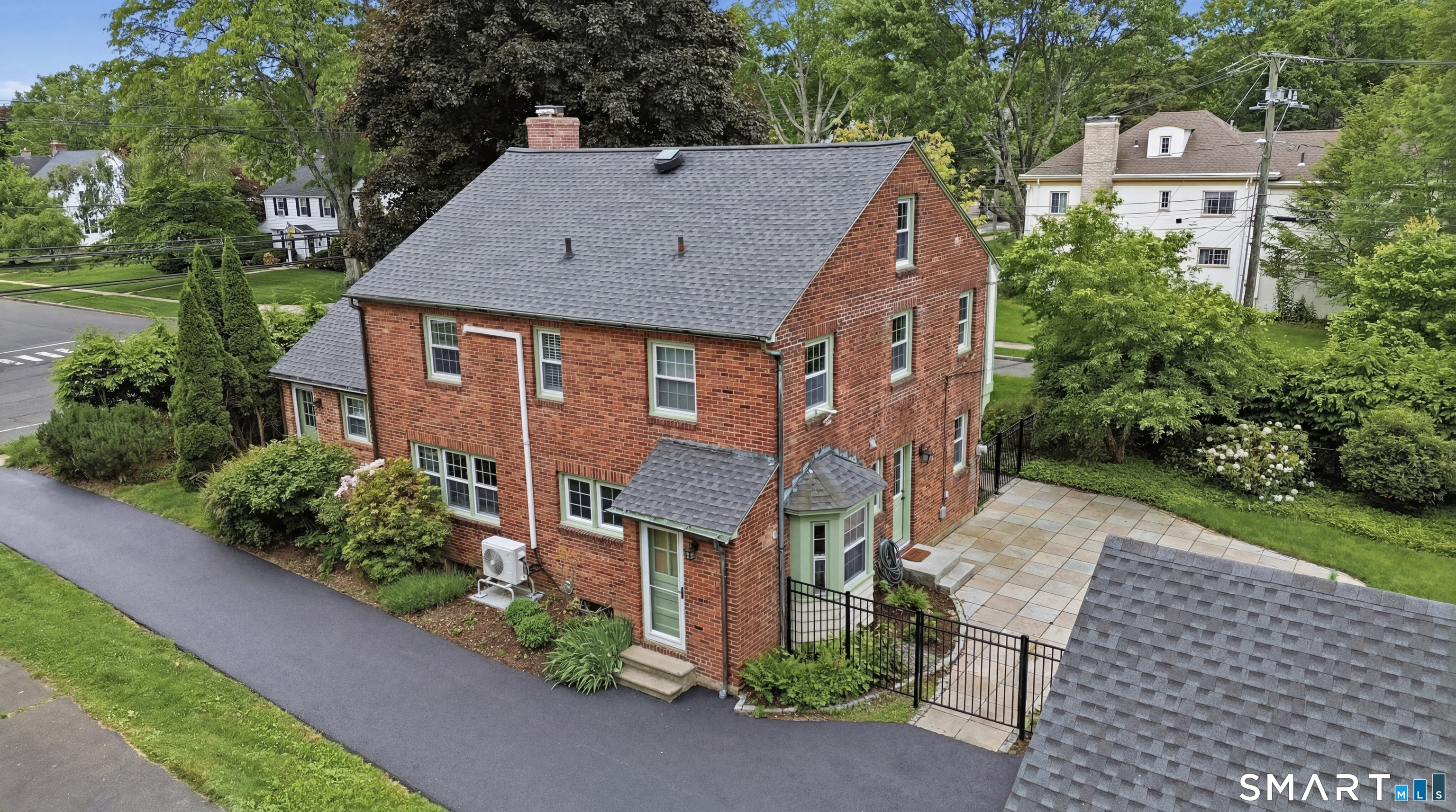 104 Newport Avenue West Hartford CT 06107