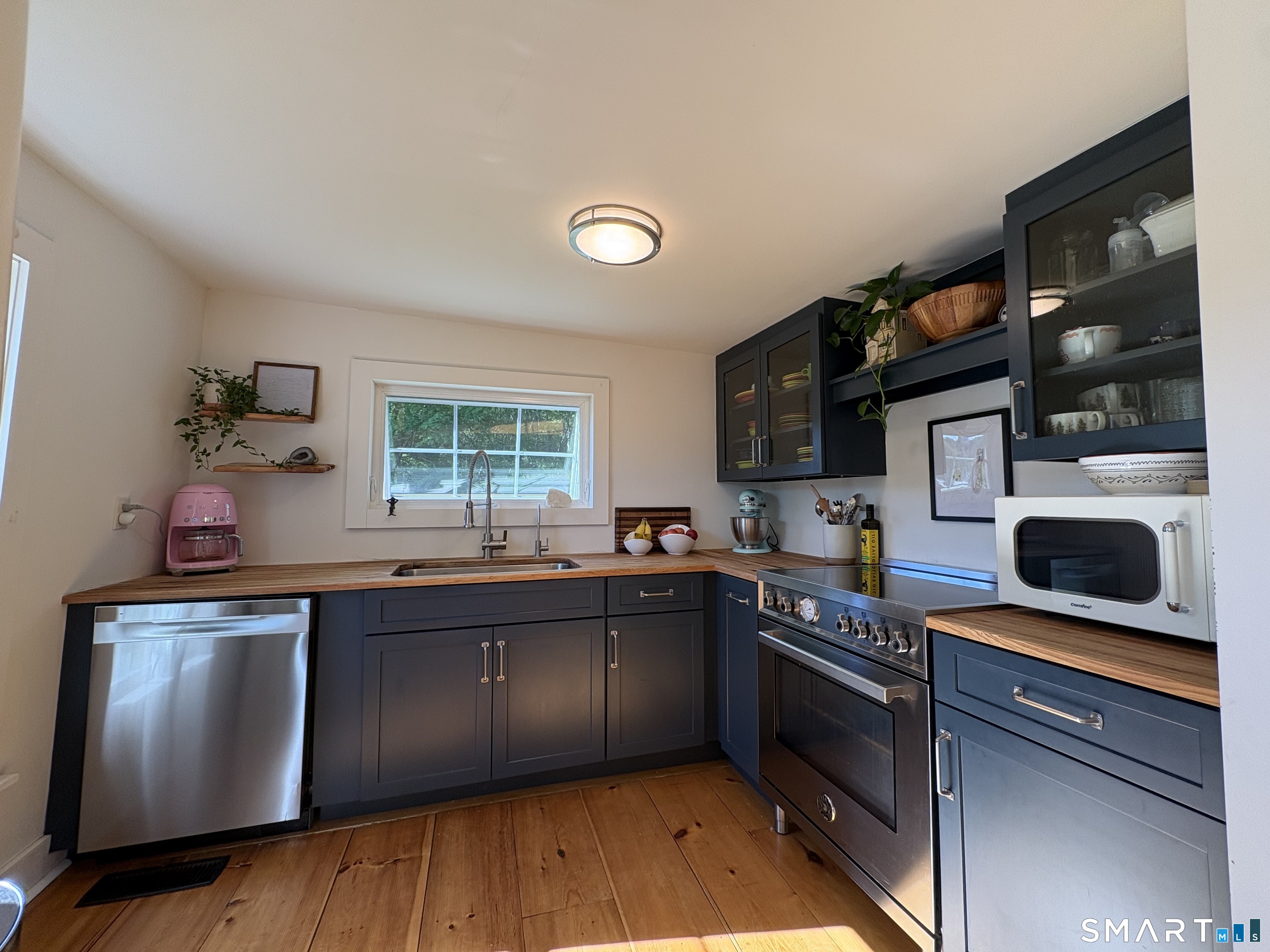1106 Route 198 Road Woodstock CT 06281