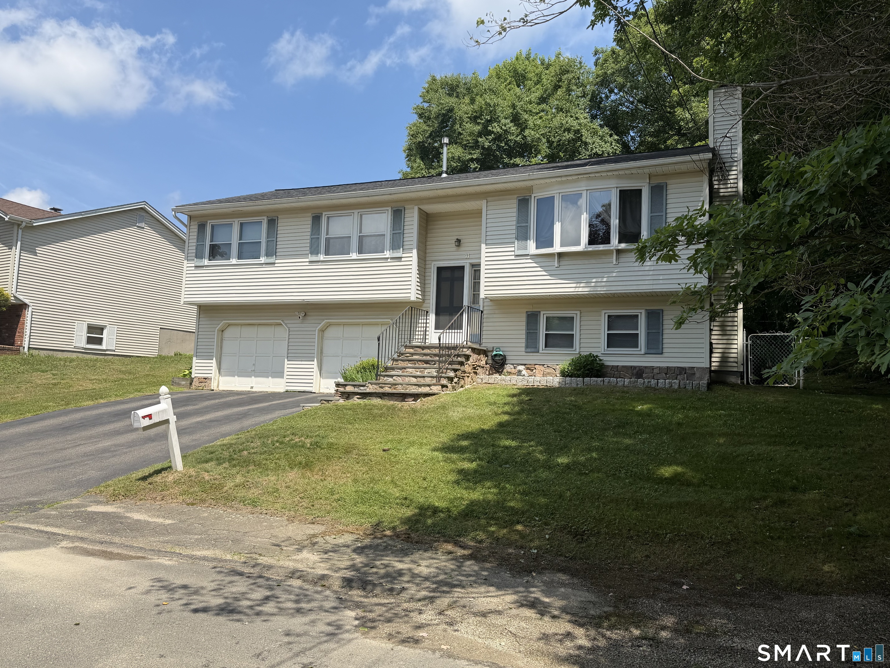 11 Batesmoor Road Waterbury CT 06705