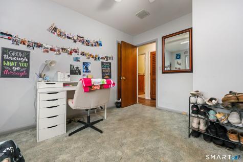 105 Daniel Drive Bridgeport CT 06606