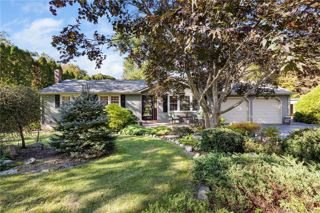 47 Walnut Avenue East Hampton CT 06424