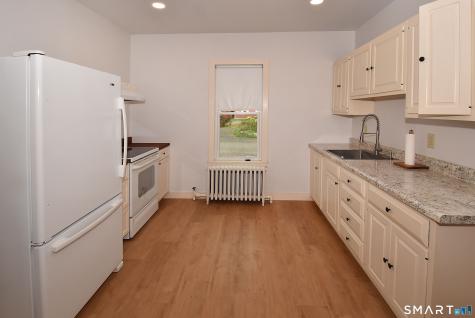 28 Duncaster Road Bloomfield CT 06002