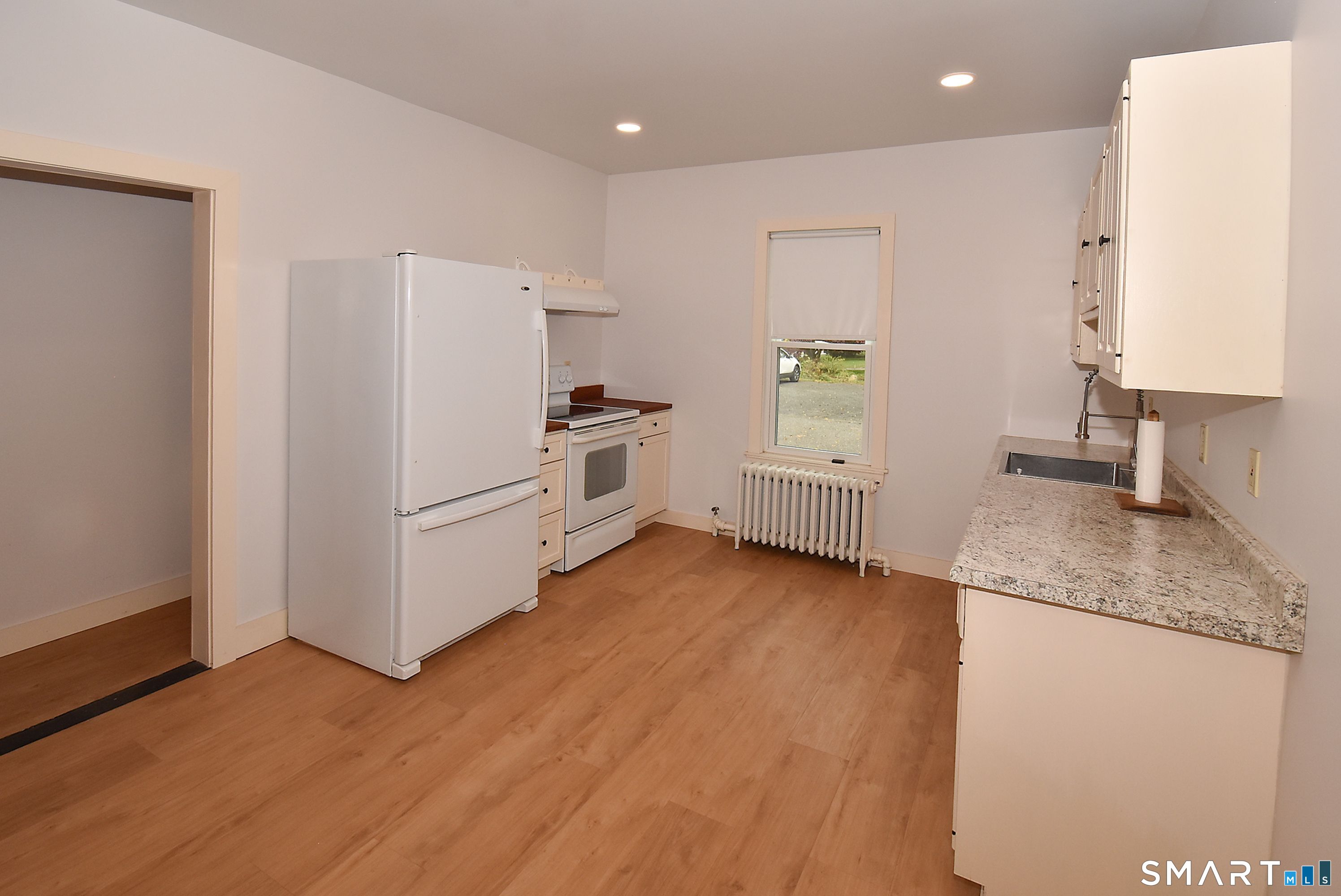 28 Duncaster Road Bloomfield CT 06002
