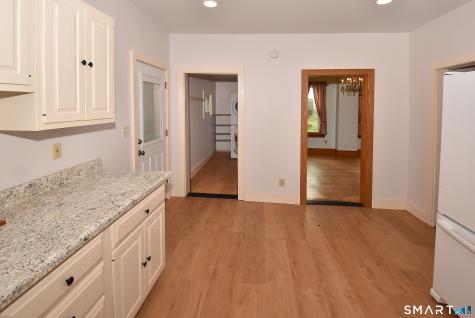28 Duncaster Road Bloomfield CT 06002