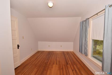 28 Duncaster Road Bloomfield CT 06002