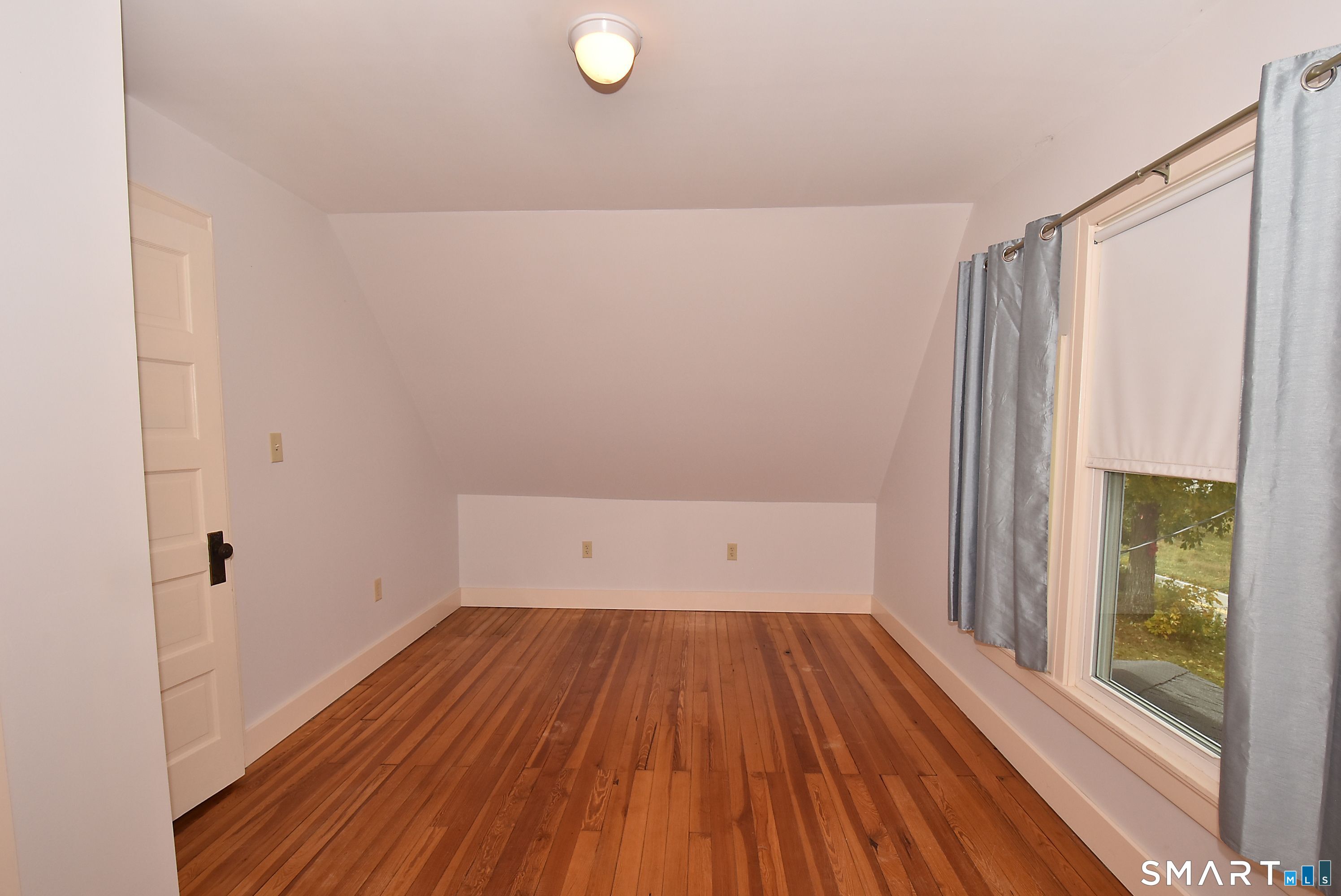 28 Duncaster Road Bloomfield CT 06002