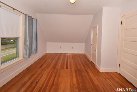 28 Duncaster Road Bloomfield CT 06002