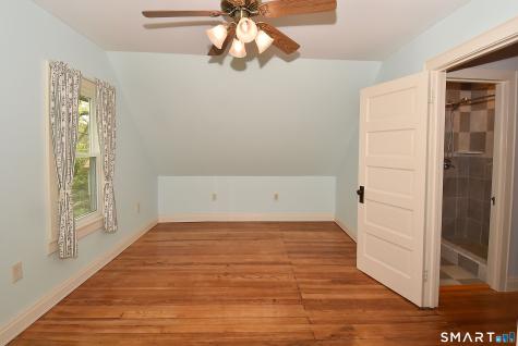 28 Duncaster Road Bloomfield CT 06002
