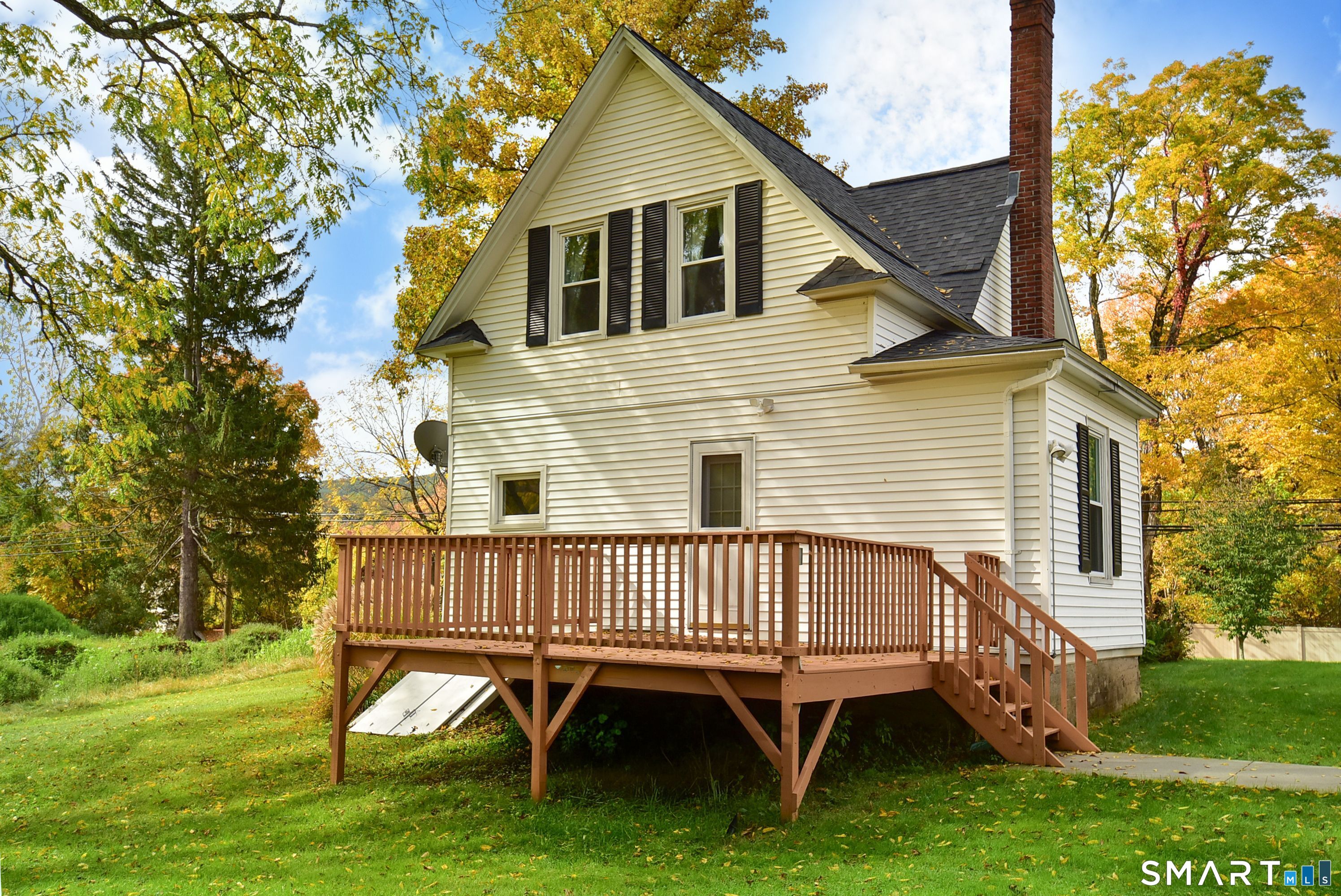 28 Duncaster Road Bloomfield CT 06002