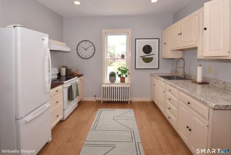 28 Duncaster Road Bloomfield CT 06002