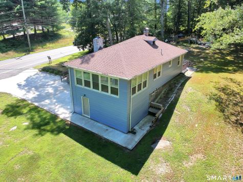 187 West Main Street East Lyme CT 06357