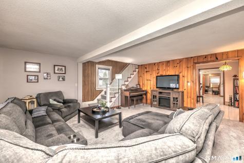 178 South Montowese Street Branford CT 06405