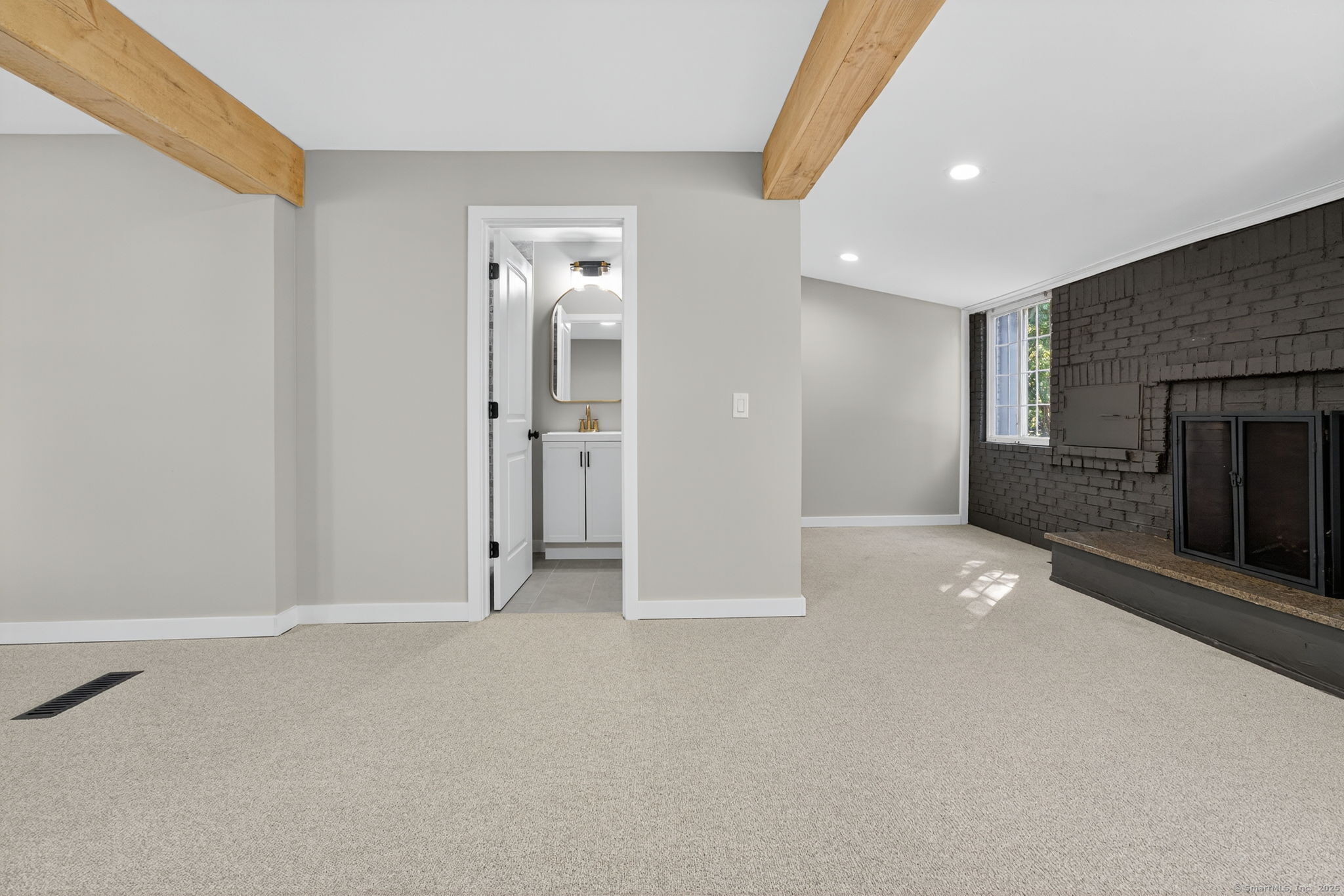 9 Porterbrook Avenue East Hartford CT 06118