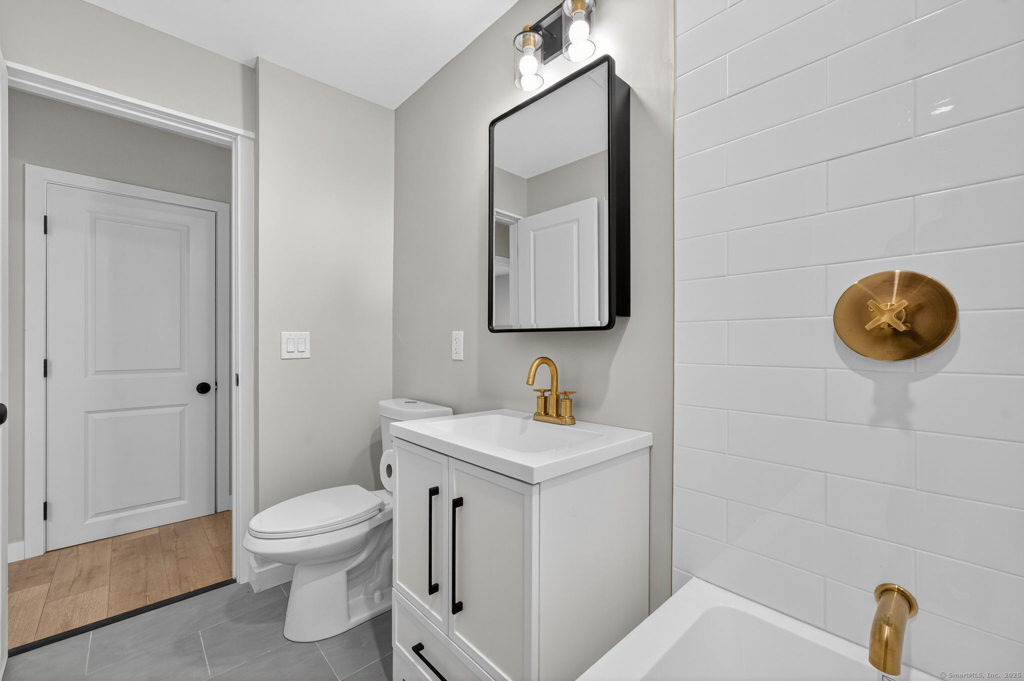 9 Porterbrook Avenue East Hartford CT 06118