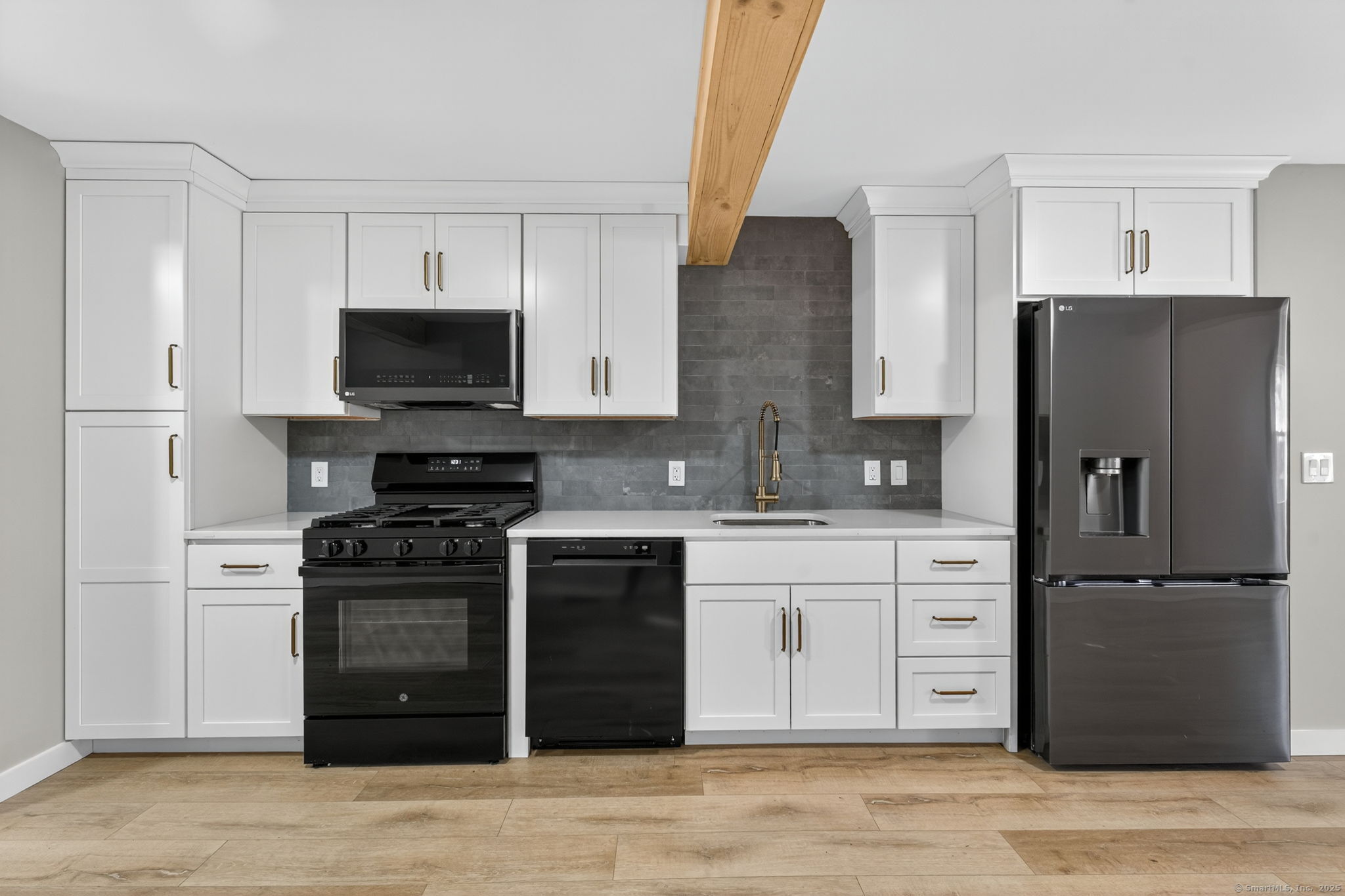 9 Porterbrook Avenue East Hartford CT 06118