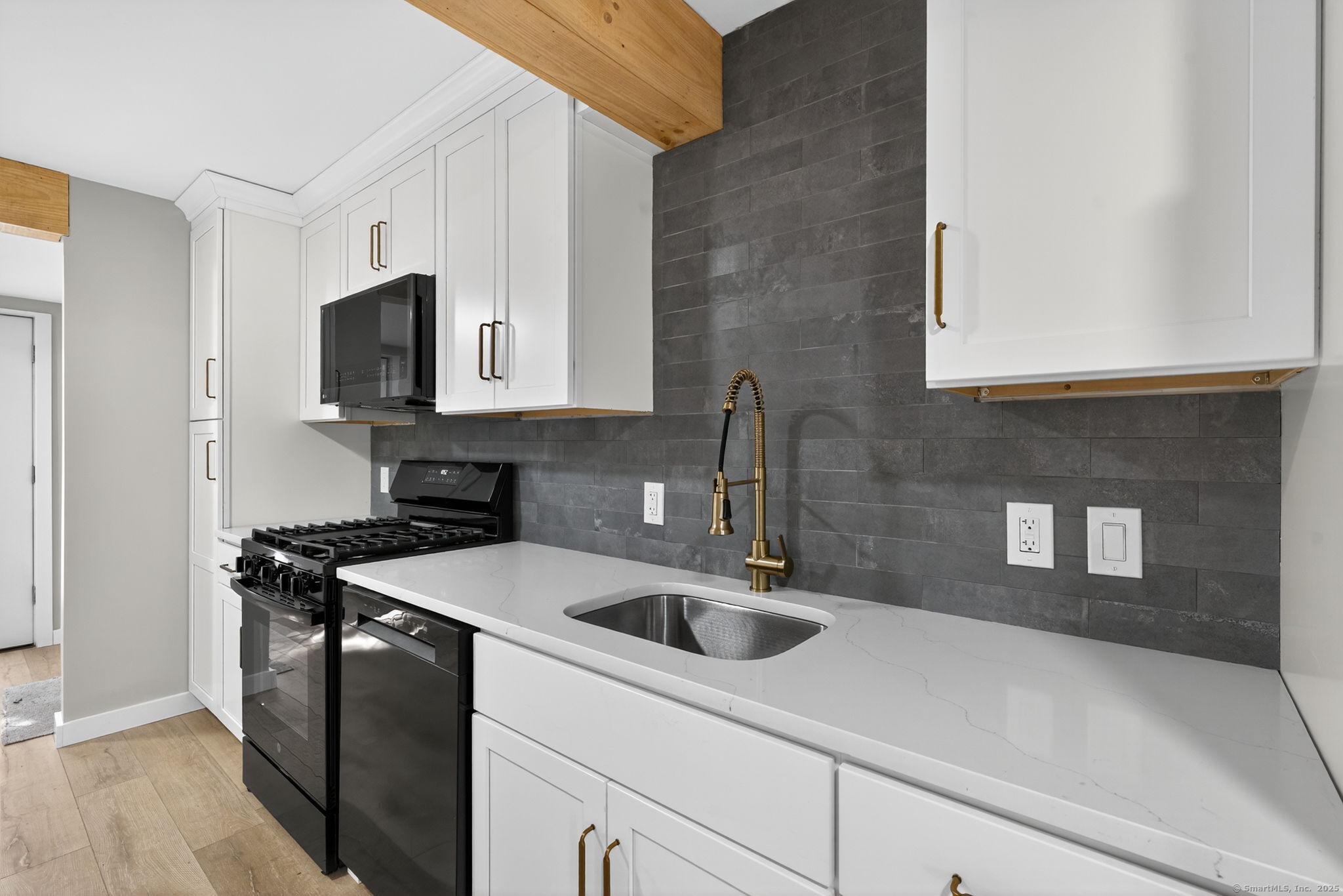 9 Porterbrook Avenue East Hartford CT 06118